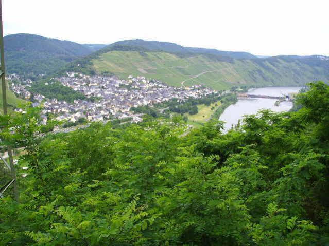 Hotel Loosen Enkirch Exterior foto